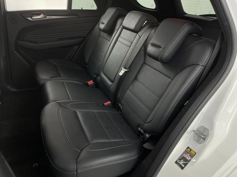 Used 2019 Mercedes-Benz GLE 43 AMG 4MATIC image 36