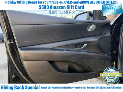 Used 2022 Hyundai Elantra SEL w/ Cargo Package image 10