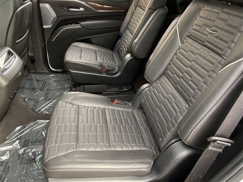 Certified 2023 Cadillac Escalade Sport Platinum w/ LPO, ONYX Package image 15