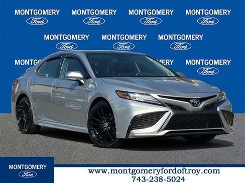 Used 2023 Toyota Camry XSE image 1