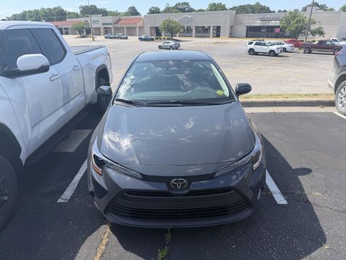 Used 2026 Toyota Corolla LE FWD image 15