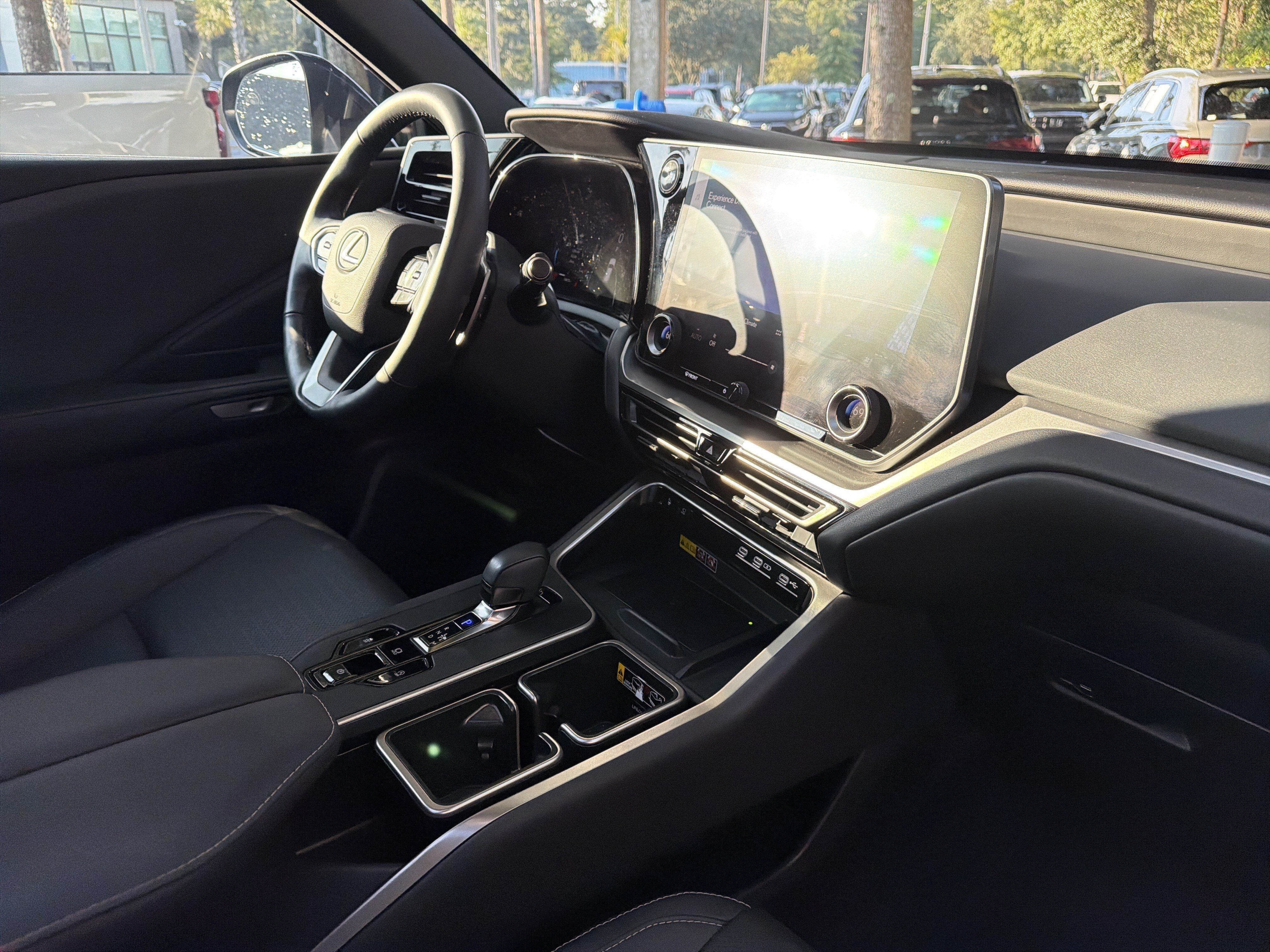 Certified 2025 Lexus TX 350 FWD w/ Technology Package image 44