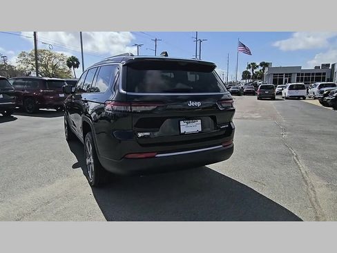 New 2026 Jeep Grand Cherokee L Limited w/ Luxury Tech Group II RWD image 30