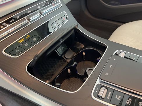 Certified 2022 Mercedes-Benz E 350 4MATIC Sedan image 10