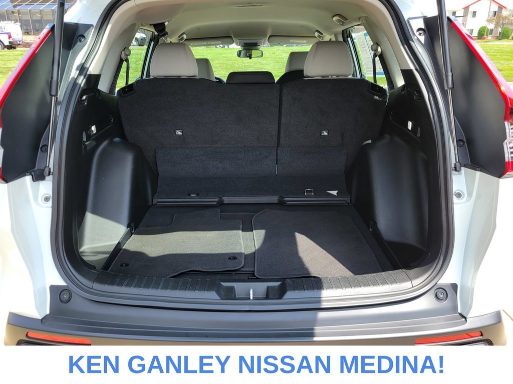 Used 2023 Honda CR-V LX image 41