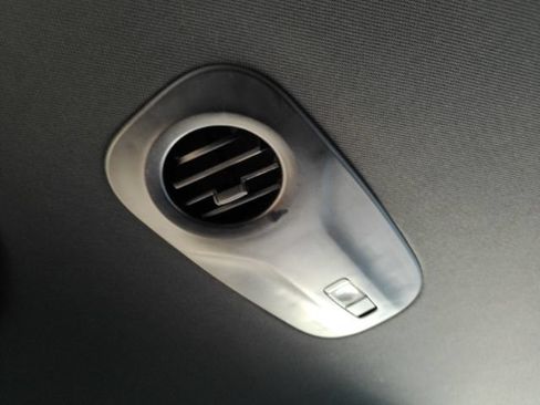 Used 2025 Chrysler Pacifica Select FWD image 35