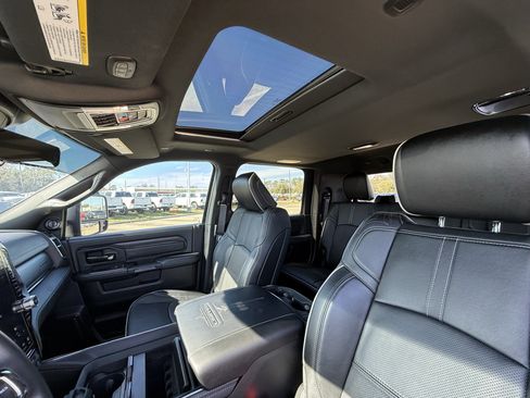 Used 2024 RAM 2500 Limited image 27