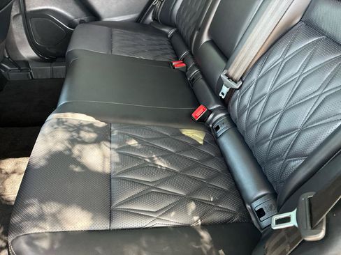 Used 2023 Nissan Rogue Platinum FWD image 32