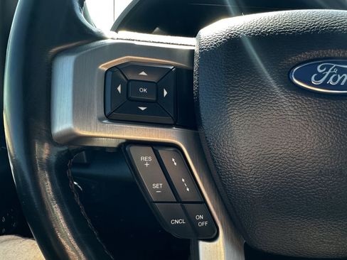 Used 2019 Ford F150 Platinum w/ Equipment Group 701A Luxury image 41