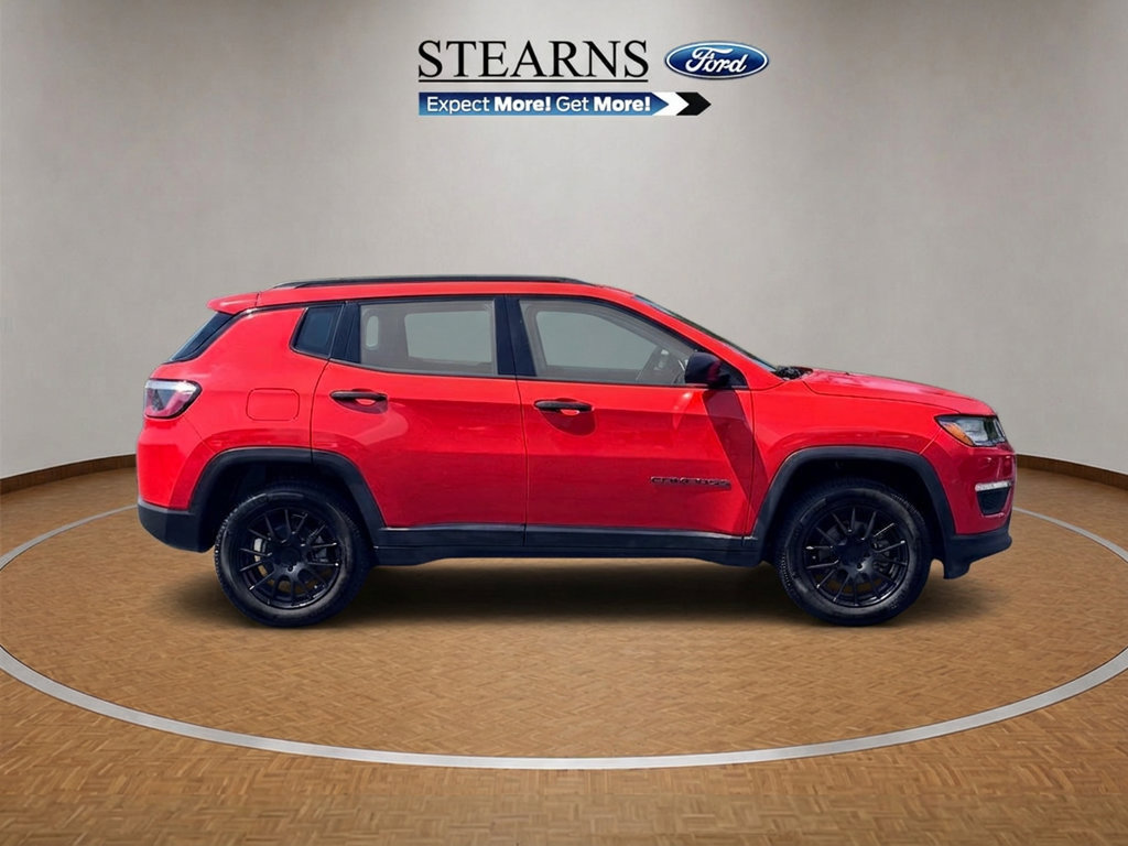 Used 2018 Jeep Compass Sport AWD/4WD image 16