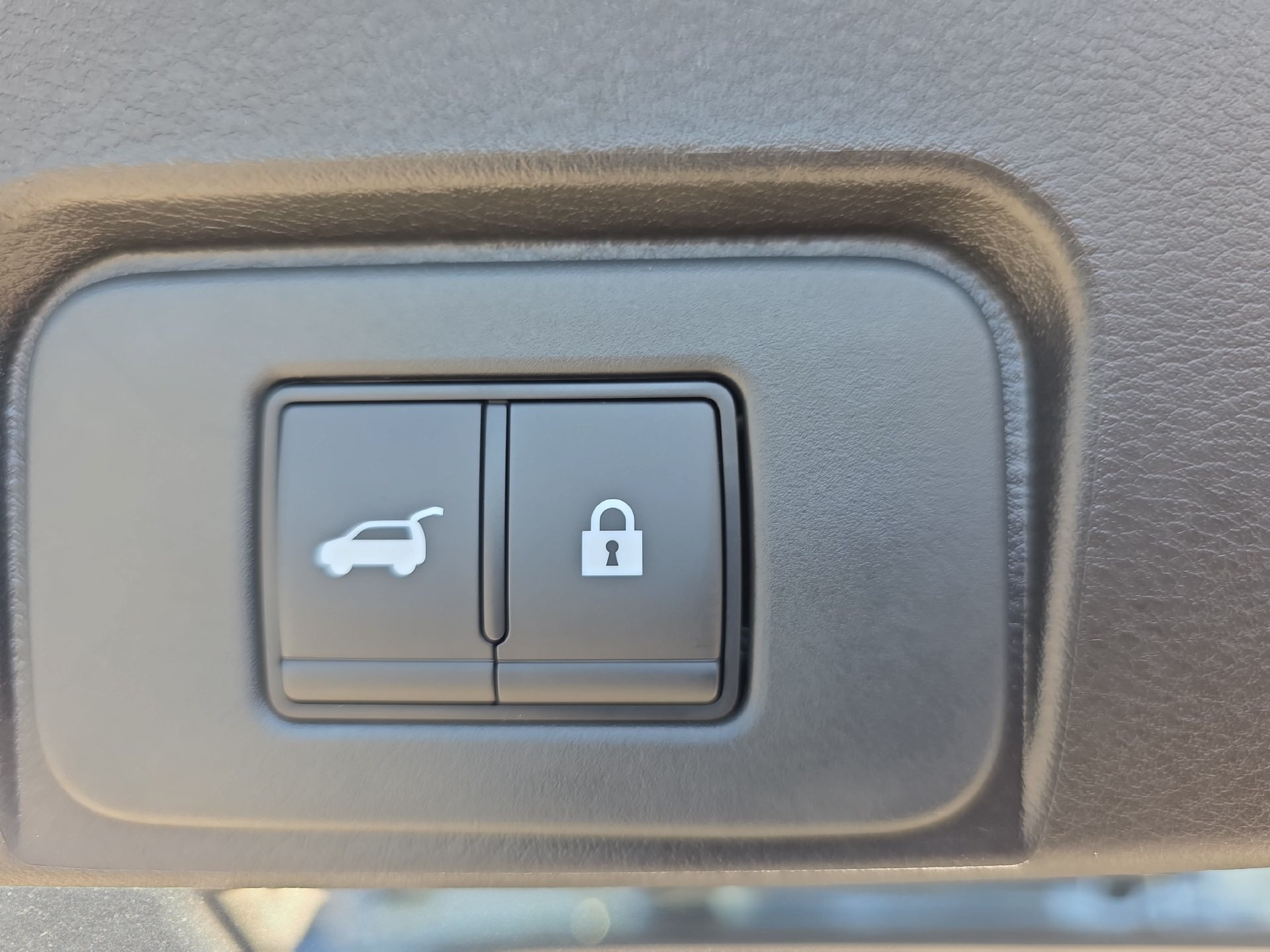 New 2026 Nissan Rogue Dark Armor AWD/4WD image 13