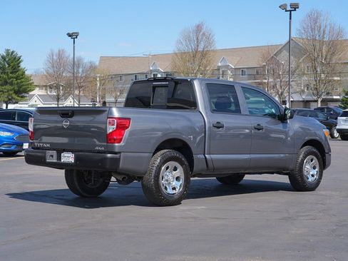 Used 2023 Nissan Titan S AWD/4WD image 3