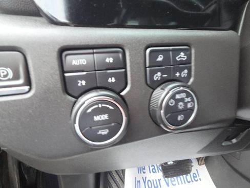 Used 2022 Chevrolet Silverado 1500 LT Trail Boss w/ LT Trail Boss Premium Package image 34