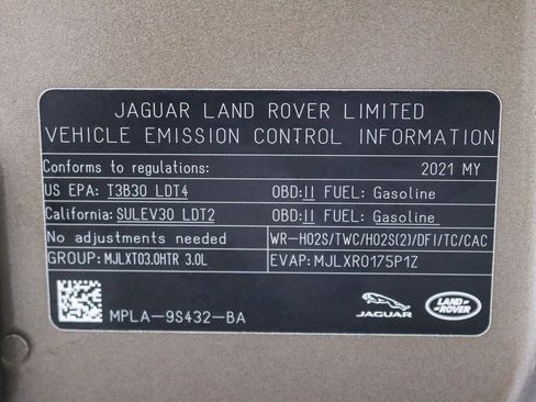 Used 2021 Land Rover Defender 110 SE AWD/4WD image 33