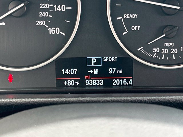 Used 2018 BMW 320i xDrive Sedan AWD/4WD image 41