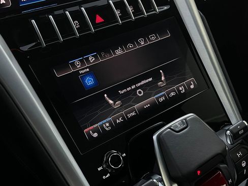 Used 2021 Lamborghini Urus image 46