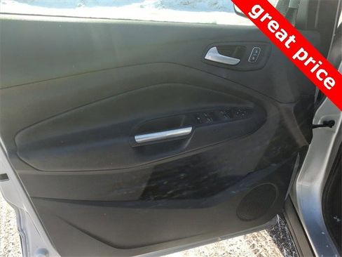 Used 2019 Ford Escape SE image 8