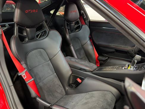 Used 2019 Porsche 911 GT3 RS RWD image 23