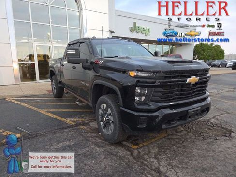 Used 2024 Chevrolet Silverado 2500 Custom w/ Custom Value Package AWD/4WD image 1