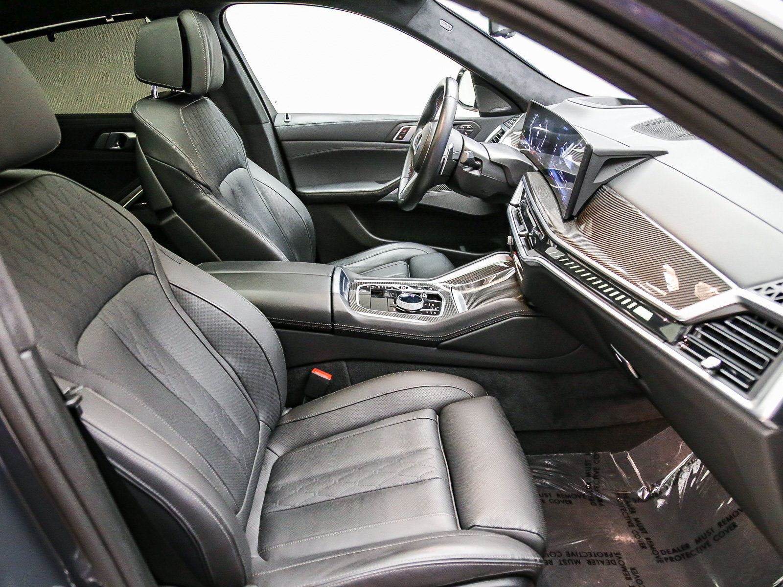 Certified 2025 BMW X6 M60i AWD/4WD image 17