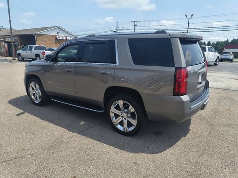 Used 2018 Chevrolet Tahoe Premier AWD/4WD image 12