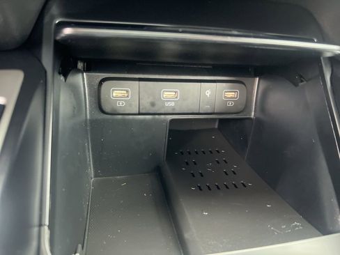 Certified 2023 Kia Sorento S w/ Panoramic Sunroof Package image 55