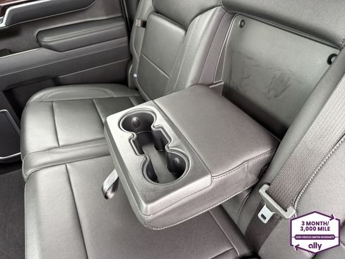 Used 2026 GMC Sierra 1500 SLT AWD/4WD image 14