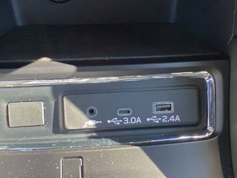 Certified 2025 Subaru Ascent Premium AWD/4WD image 29