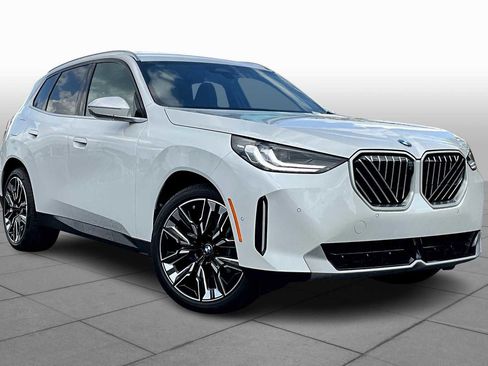 Used 2026 BMW X3 xDrive30 w/ Premium Package image 2