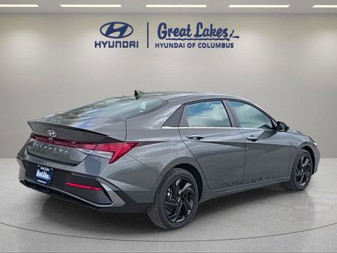New 2026 Hyundai Elantra SEL Sport Premium FWD image 5