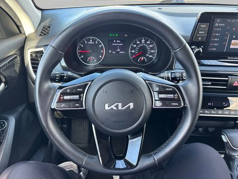 Used 2023 Kia Seltos S image 23