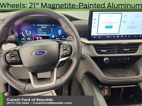 Certified 2025 Ford Explorer ST-Line w/ ST-Line Street Pack image 19
