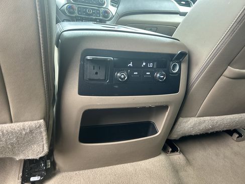 Used 2019 Chevrolet Tahoe LT image 14