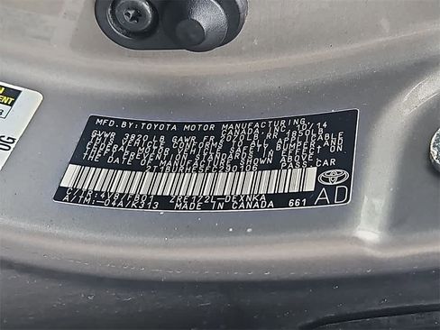 Used 2015 Toyota Corolla LE image 23