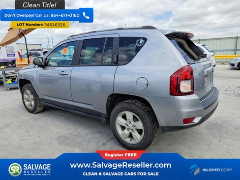 Used 2017 Jeep Compass Latitude FWD image 3