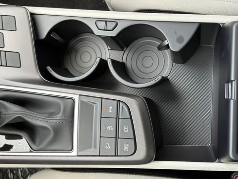 New 2026 Kia Sportage EX FWD image 30