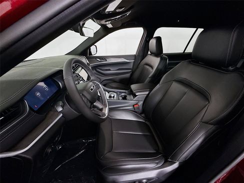 New 2025 Jeep Grand Cherokee L Limited w/ Trailer Tow Package image 16