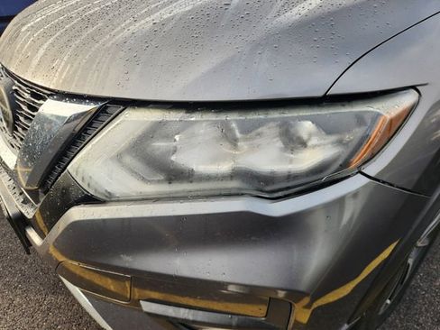 Used 2019 Nissan Rogue SL w/ Premium Package image 6