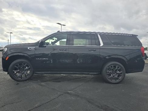 Used 2024 GMC Yukon XL SLE w/ Gmc Pro Safety Plus Package AWD/4WD image 15