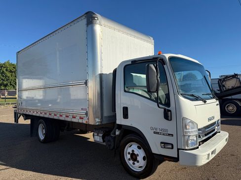 Used 2020 Isuzu NPR image 3