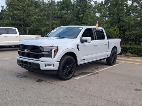 Certified 2025 Ford F150 Platinum w/ Equipment Group 702A High AWD/4WD image 8