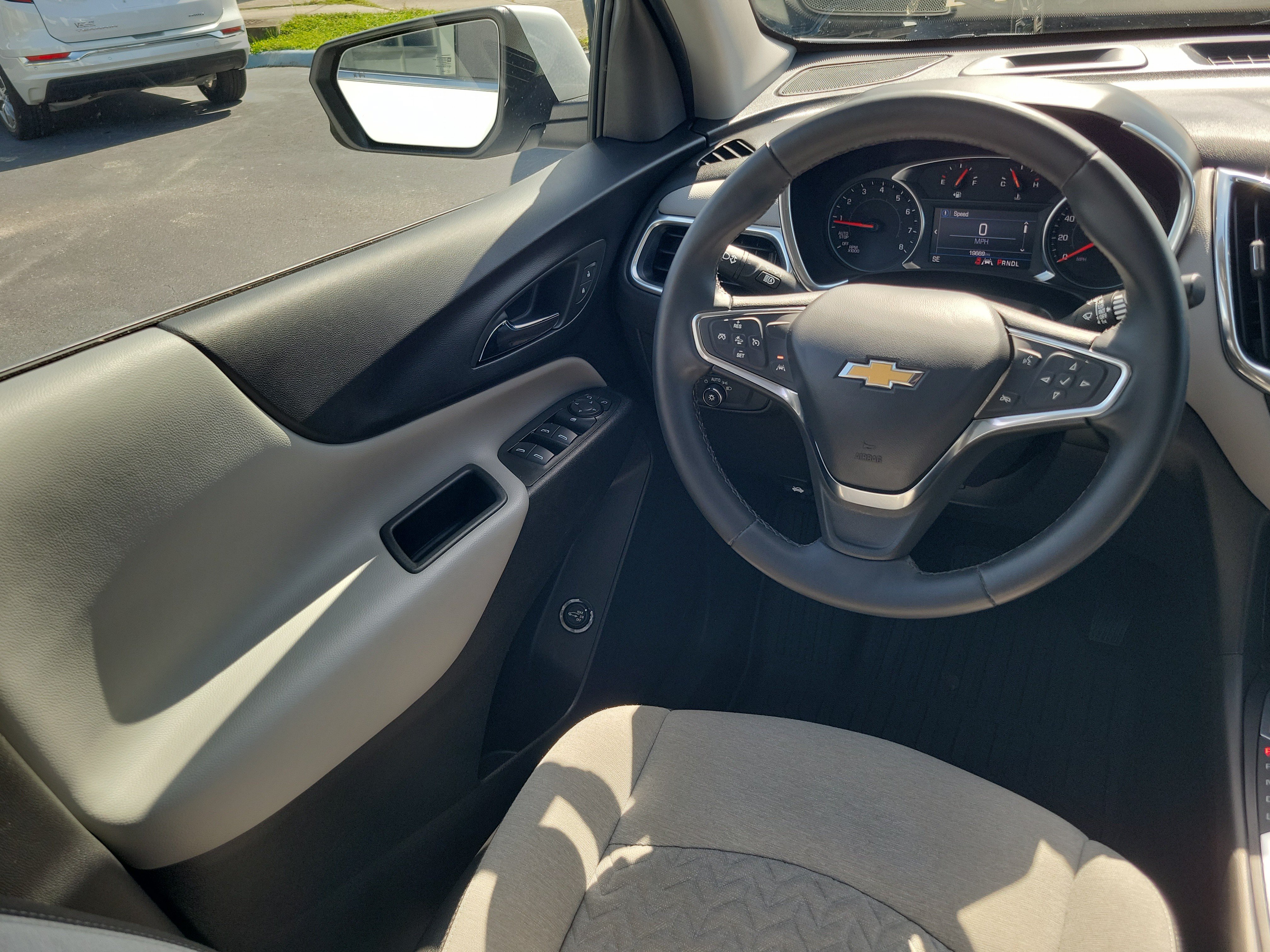 Used 2024 Chevrolet Equinox LT AWD/4WD image 14
