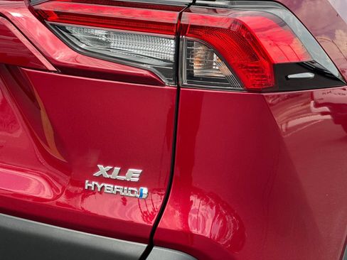 Used 2023 Toyota RAV4 XLE w/ Convenience Package AWD/4WD image 25