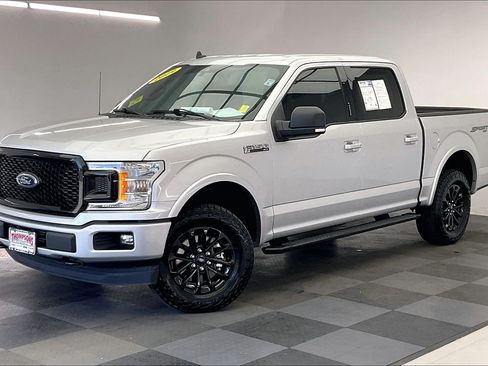 Used 2019 Ford F150 XLT w/ Equipment Group 302A Luxury AWD/4WD image 12