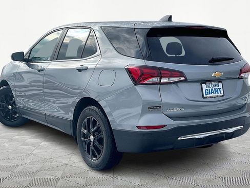 Used 2023 Chevrolet Equinox LT image 4