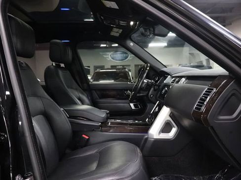 Used 2019 Land Rover Range Rover HSE AWD/4WD image 24