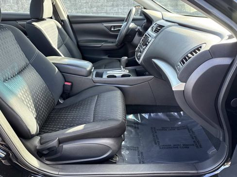 Used 2017 Nissan Altima 2.5 SV image 25