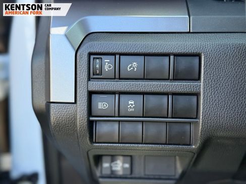 Used 2025 Toyota Tacoma TRD Off-Road image 22