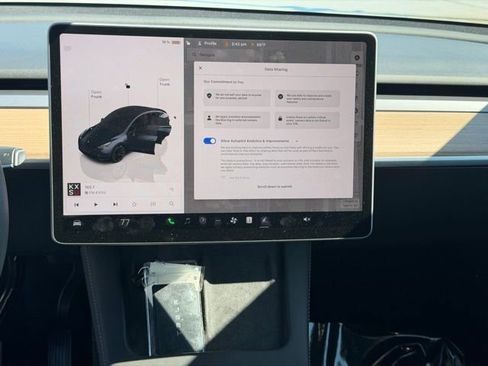 Used 2024 Tesla Model Y Long Range image 15