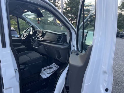 Used 2023 Ford Transit 250 Low Roof w/ Exterior Upgrade Package RWD image 12